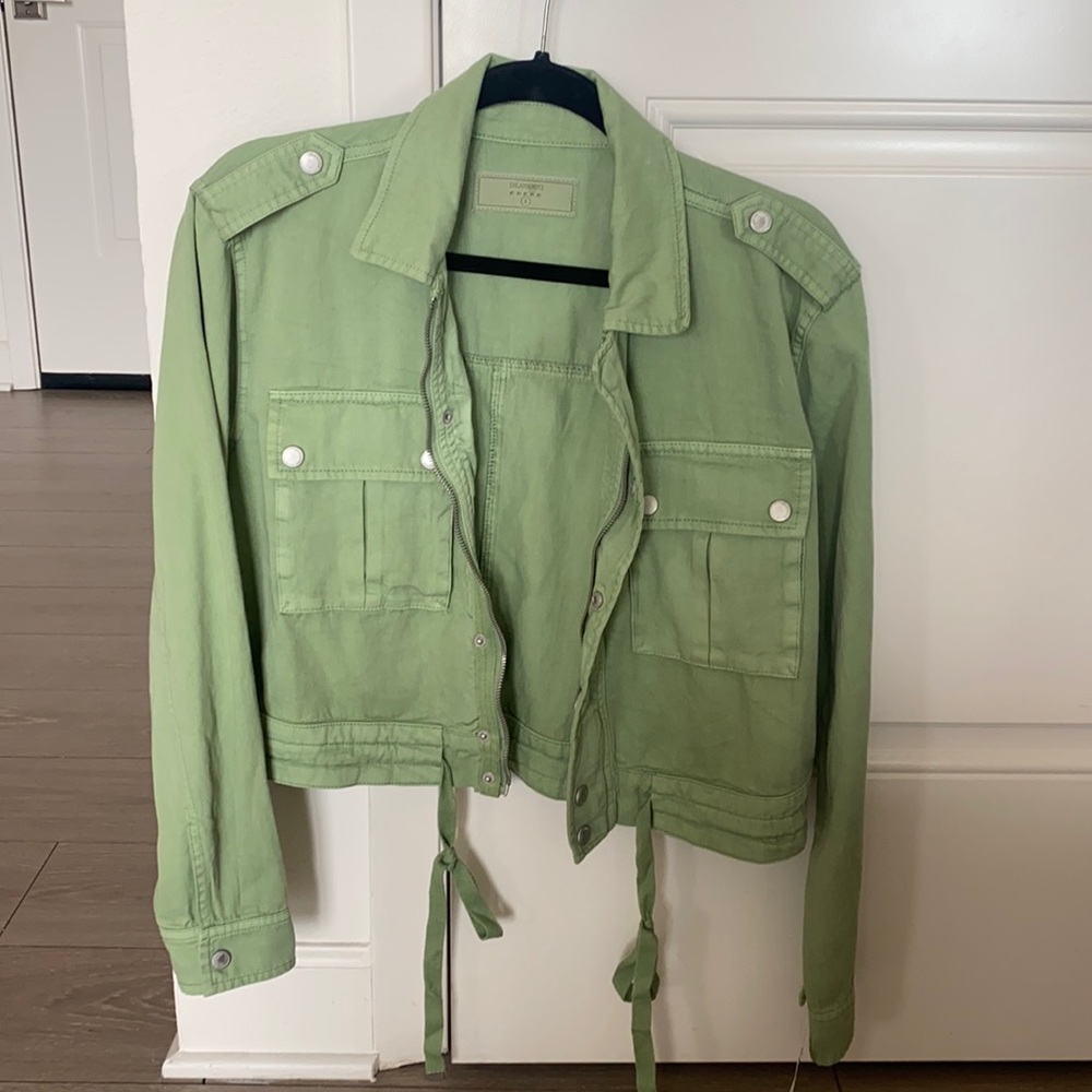 BLANK LIGHTWEIGHT GREEN JACKET SIZE SMALL
